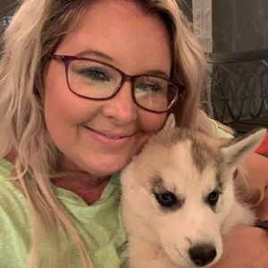 Meet your Posher, April